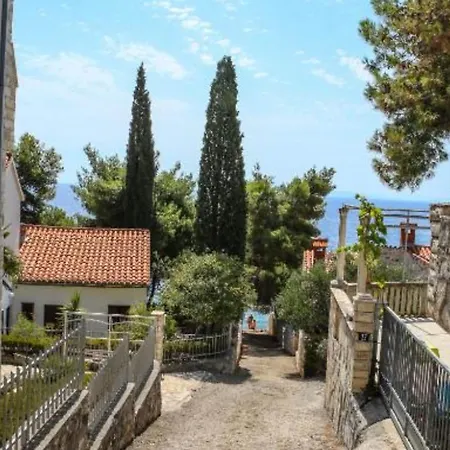 Darmy - Two Bedroom Trogir